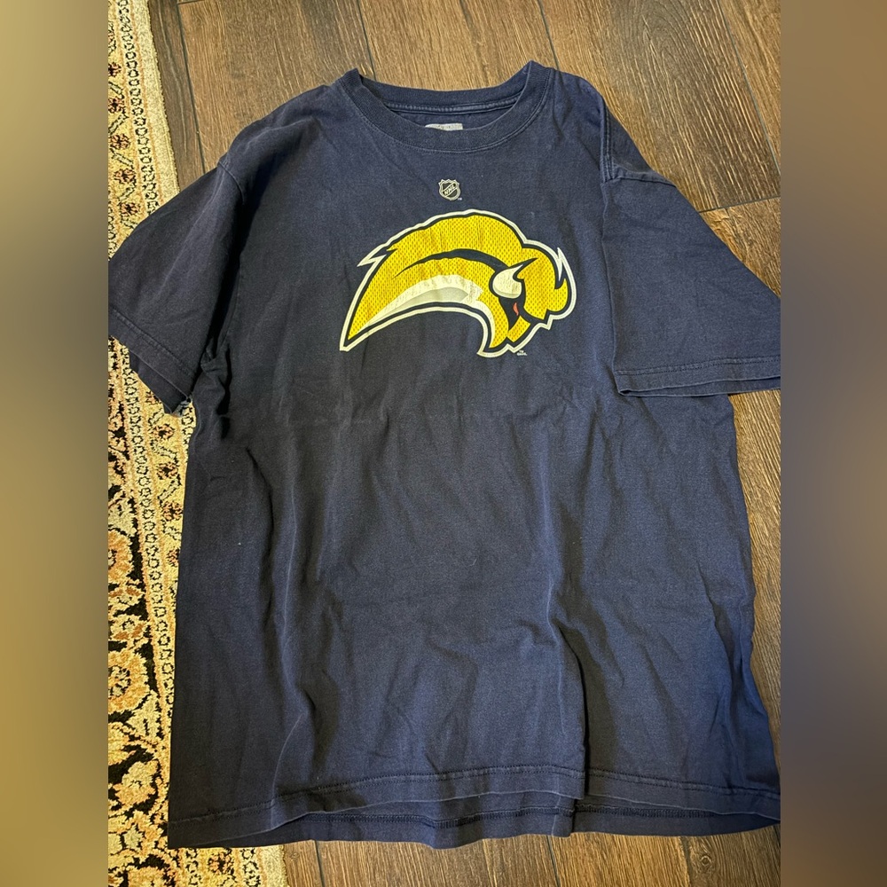 Vintage NHL Buffalo Sabres Ryan Miller Goalie 30 Tee
